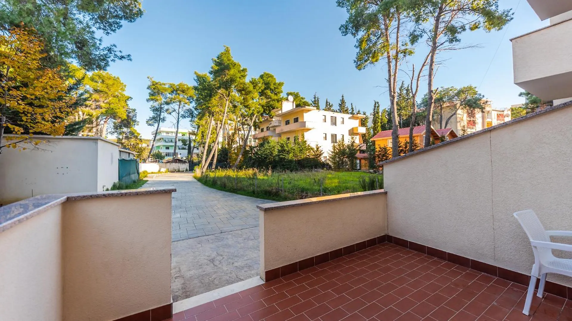 Easy Stay Residences Golem