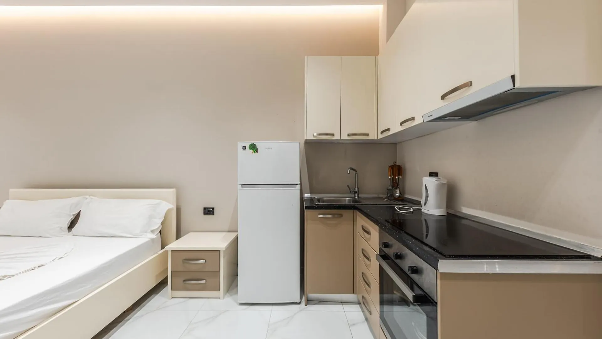 Easy Stay Residences Golem