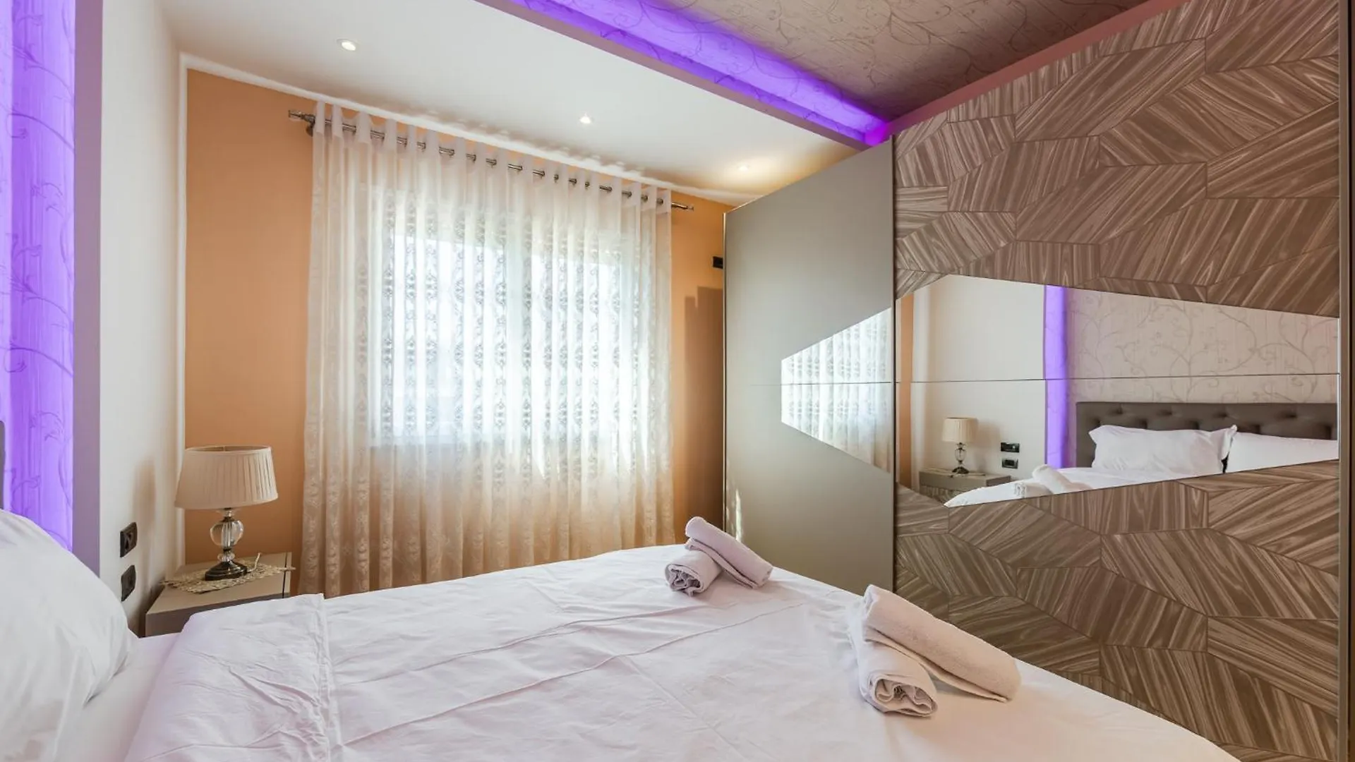 Easy Stay Residences Golem  Apartment