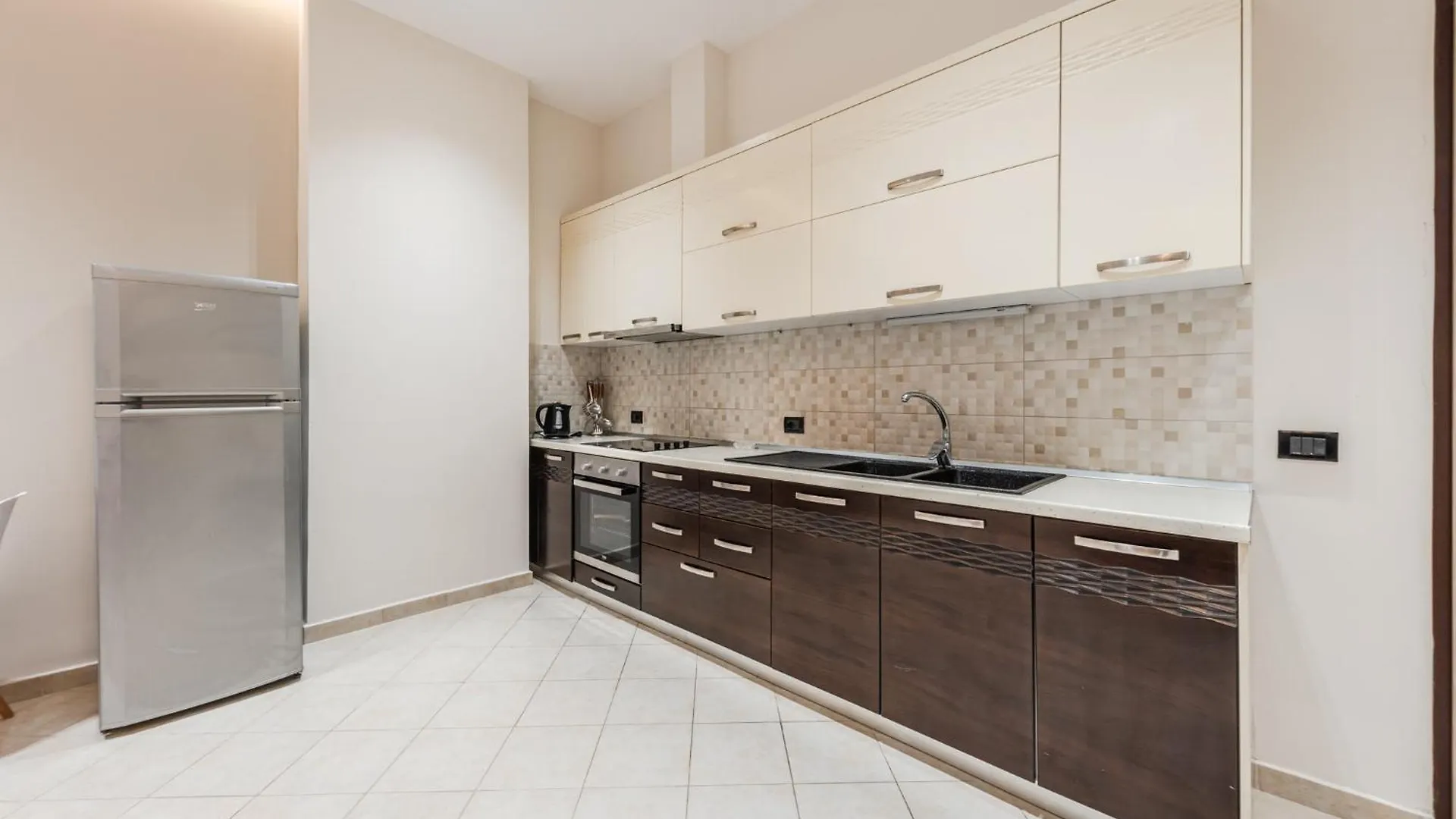 Easy Stay Residences 골렘 알바니아